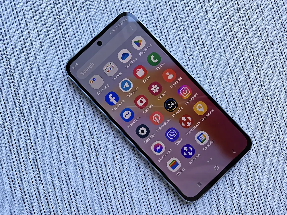 Лучшие смартфоны среднего класса в Украине: цены и характеристики