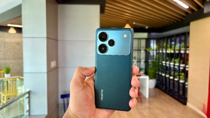 Realme P4x: дата релиза, характеристики и дизайн нового смартфона