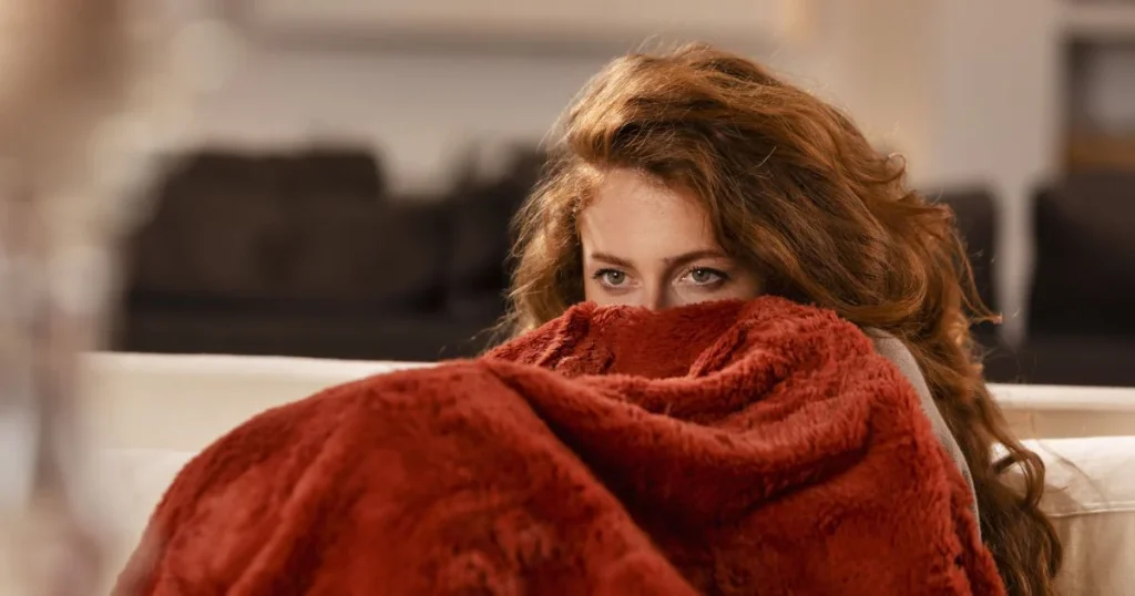 Как согреться в квартире, если нет света и отопления: практические советы