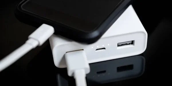 Лучшие павербанки для телефонов и ноутбуков до 5 тыс. грн в Украине: модели, цены и реальные возможности