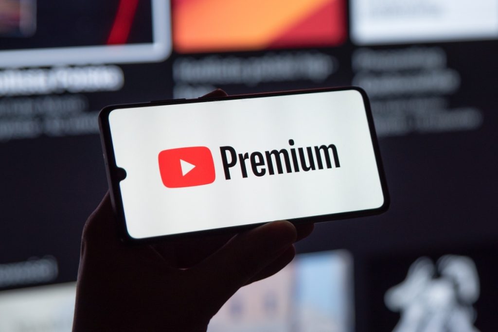 Как платить за YouTube Premium в 2026 году меньше и не терять функции: актуальные цены и способы экономии