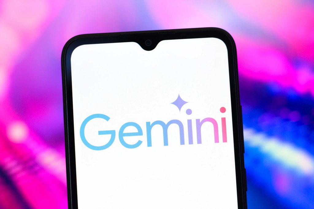 Переход с ChatGPT на Gemini станет проще: что готовит Google