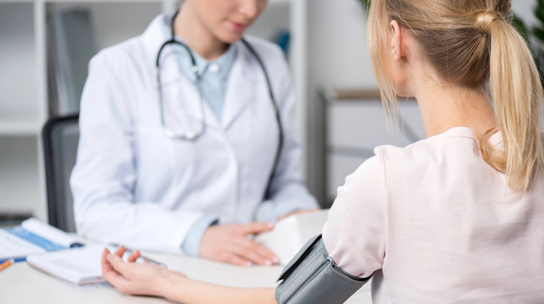 Скрининг здоровья 40+: что за программа, инструкция, как получить 2000 гривен и оформить карту