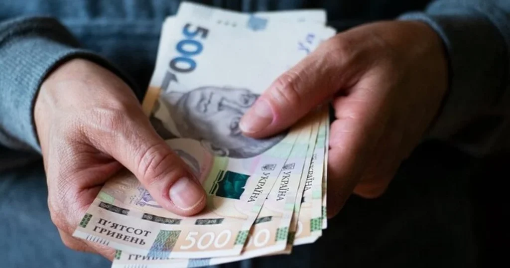 Индексация пенсий в Украине с 1 марта 2026 года: на сколько вырастут выплаты, какие суммы 