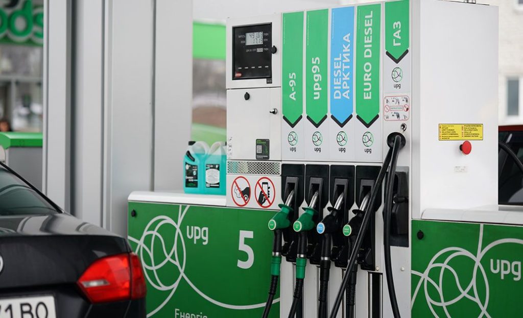 Очереди на АЗС и пустые табло: куда исчез арктический дизель в Украине Очереди на АЗС и пустые табло: куда исчез арктический дизель в Украине