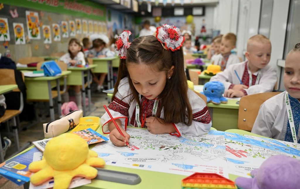 Когда весенние каникулы 2026 в Украине и где отдых продлится дольше: сроки, даты