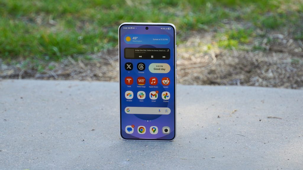 One UI 8.5 превращает смартфон Samsung в вебкамеру: что это за новая функция и как использовать