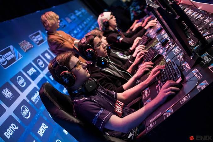 Как смотреть киберспортивные турниры Dota 2 онлайн