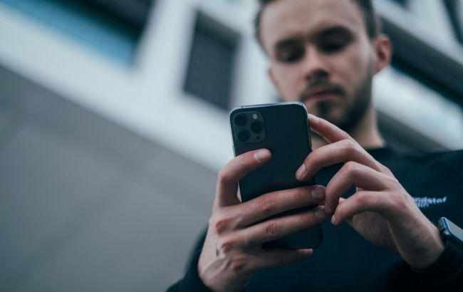 На iPhone появилось предупреждение Apple о шпионском ПО: как проверить его подлинность