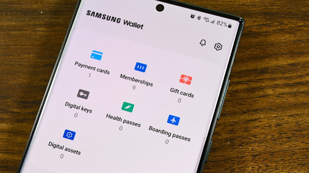 Как настроить Samsung Wallet: карты и документы
