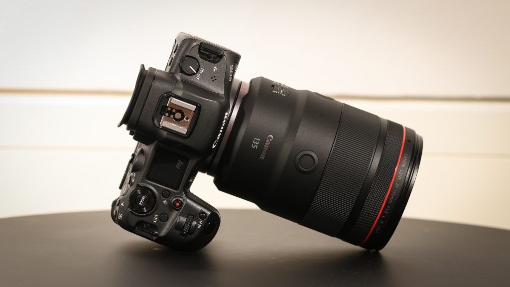 Canon RF 135mm f/1.8L IS USM: цена, характеристики и где купить в Украине